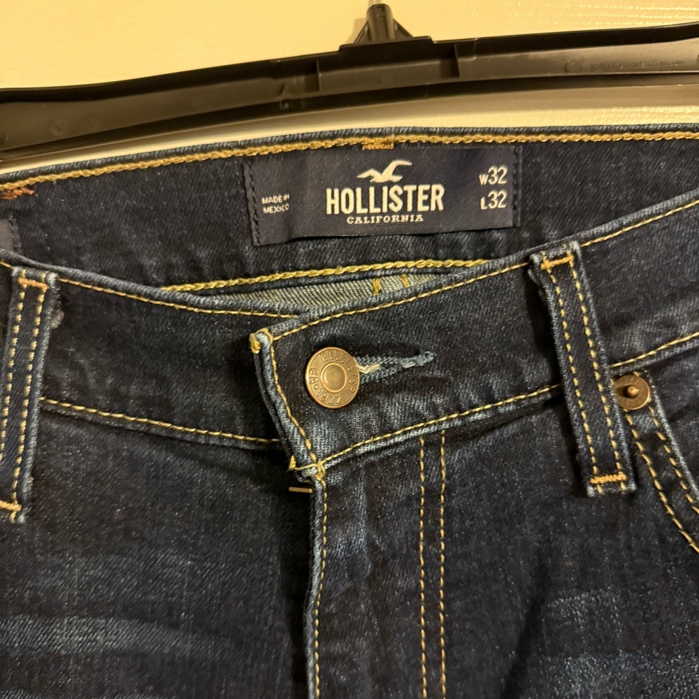 Hollister Men's Dark Blue Skinny Jeans - Picture 3 of 3